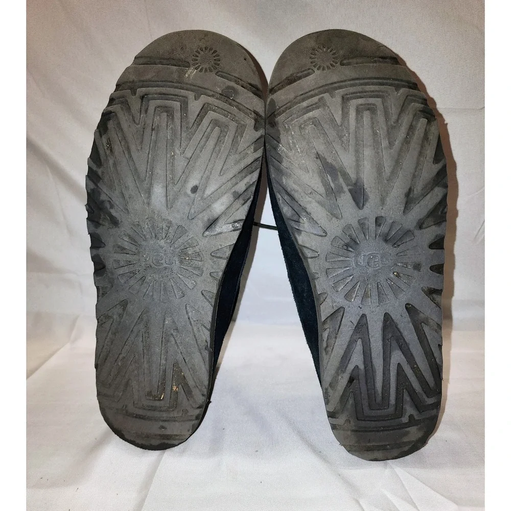 UGG Campout Men's 10 Black Suede Sheepskin Leather‎ Low Chukka Boots S/N 1112408